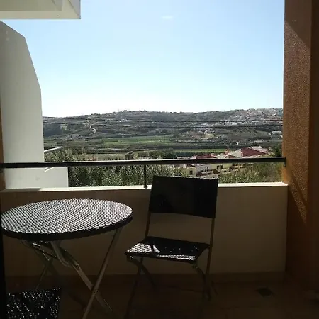T2 In Areia Branca Lourinhã